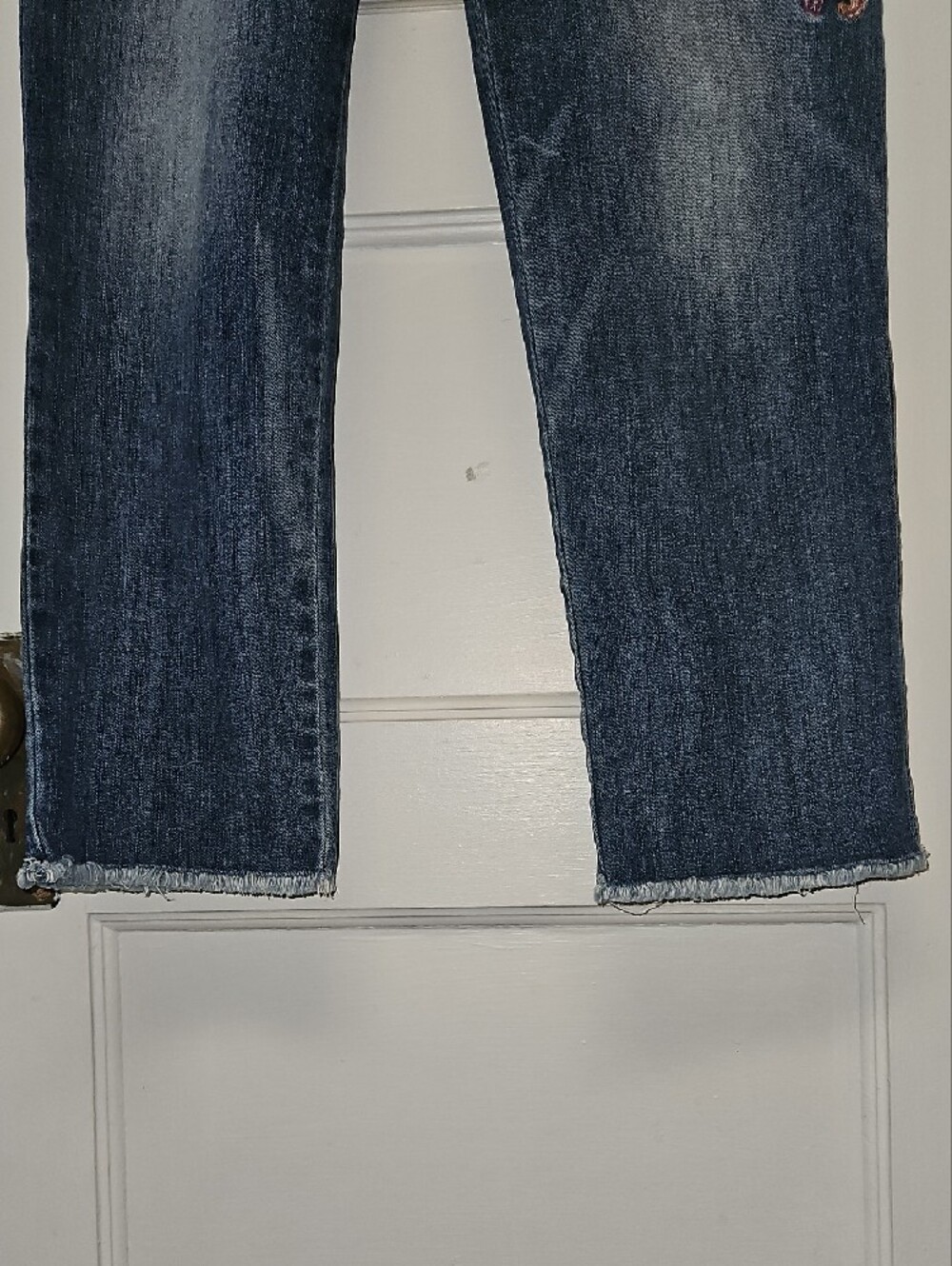 WHBM Women’s Jeans with Floral Embroidery Size 8 - Picture 7 of 10